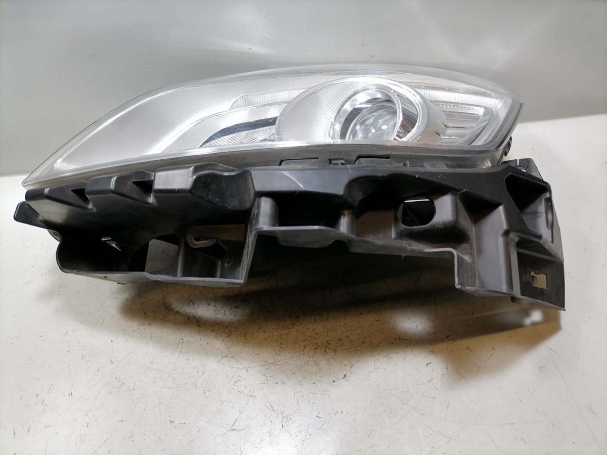 Renault Scenic 2 original Scheinwerfer vorn links Halogen Facelift Bj.2007
